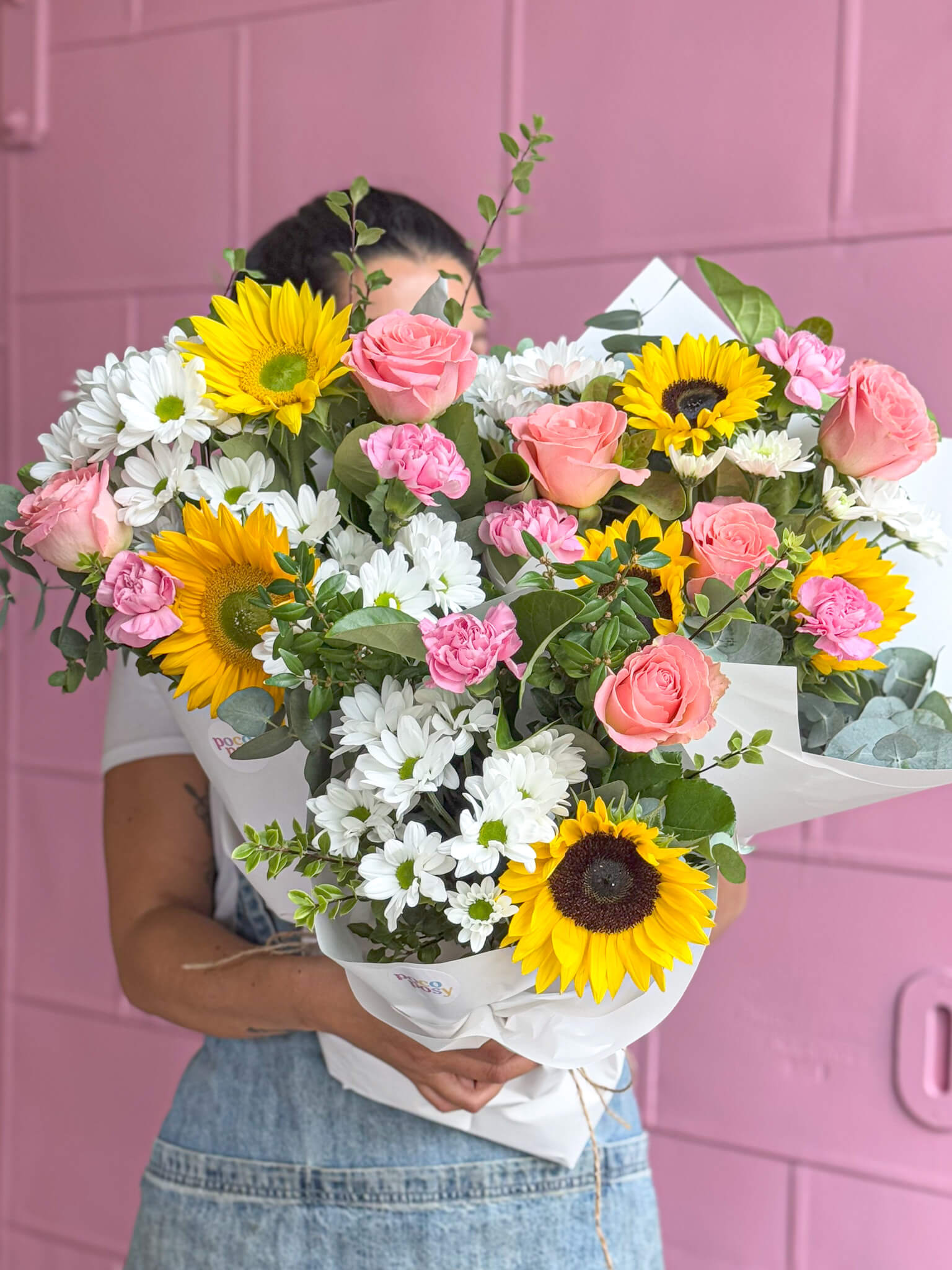 Sunflower and Roses flower bouquet for delivery Brisbane and Melbourne.