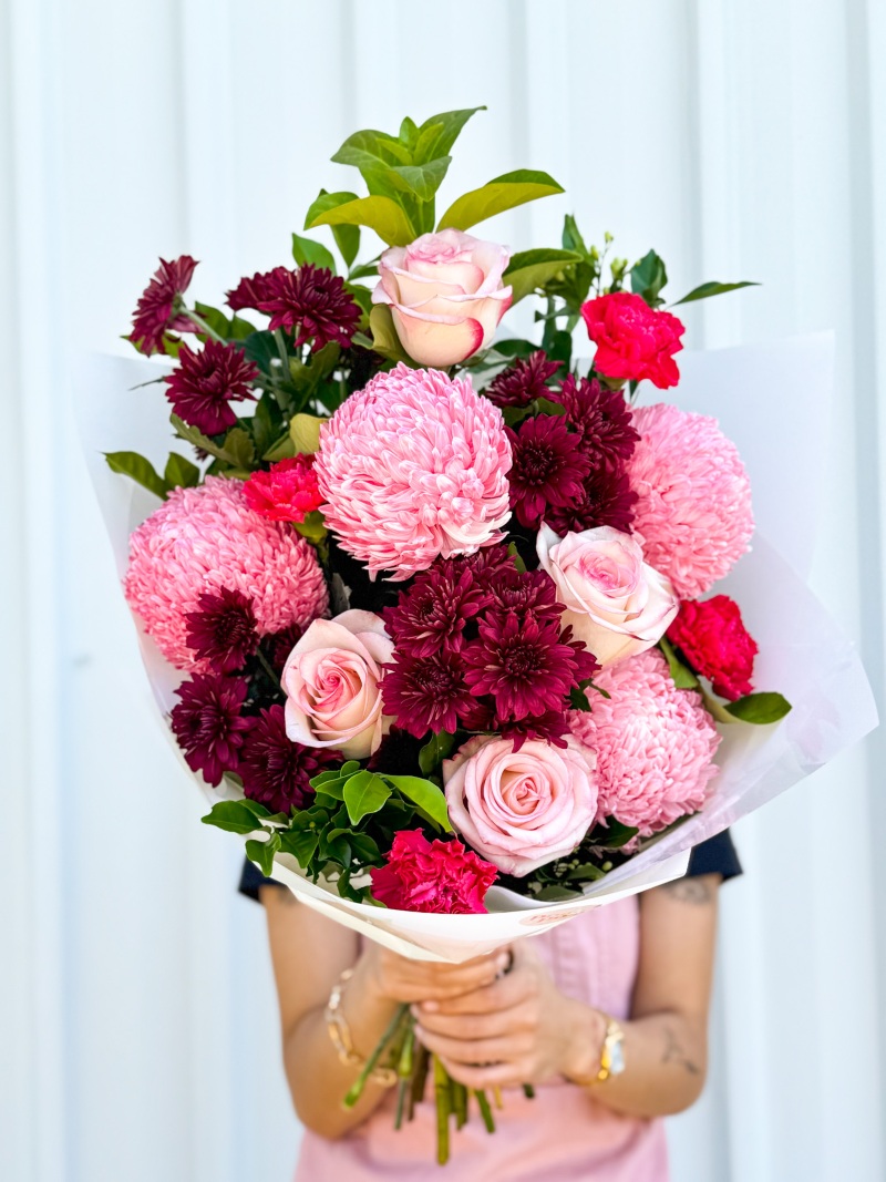 Deluxe - Valentines Day Flowers
